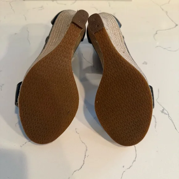 Michael Kors Leather T-Strap Zip Up Wedge Espadrille Black Sandals Women’s 7 GUC - Picture 8 of 11